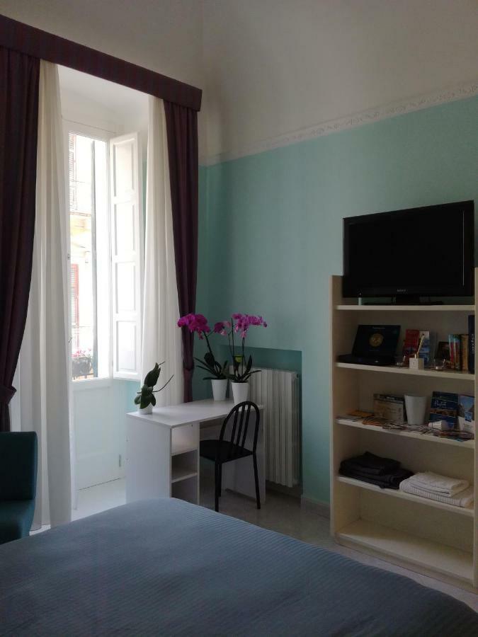 Cairoli 79 Apartment Bari Bagian luar foto